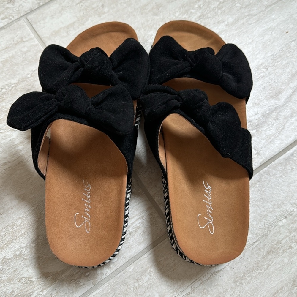 Sandals - Picture 2 of 6
